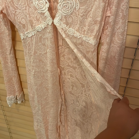 Claire Pettibone Peach Pink Robe - Picture 9 of 10